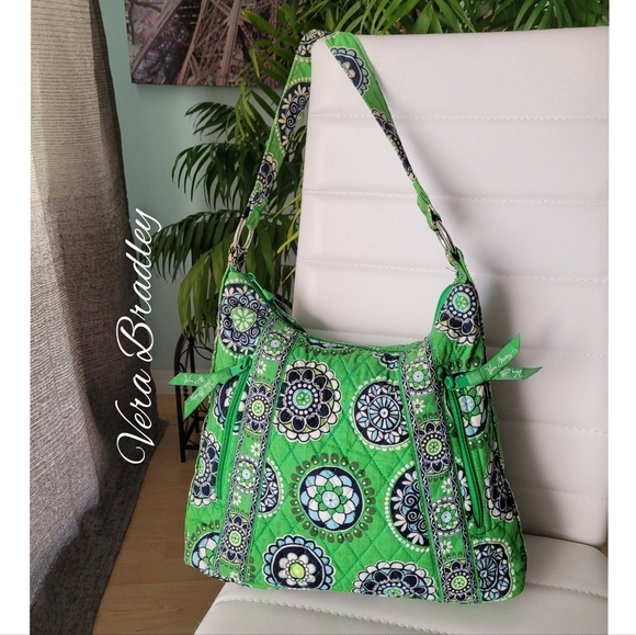 Vera Bradley Handbags - Vera Bradley Hobo Bag ❤